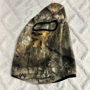 Fleece hat camo